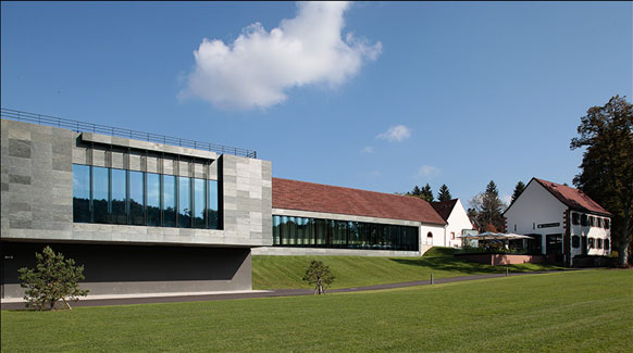 Photo des extérieurs du Musée Lalique